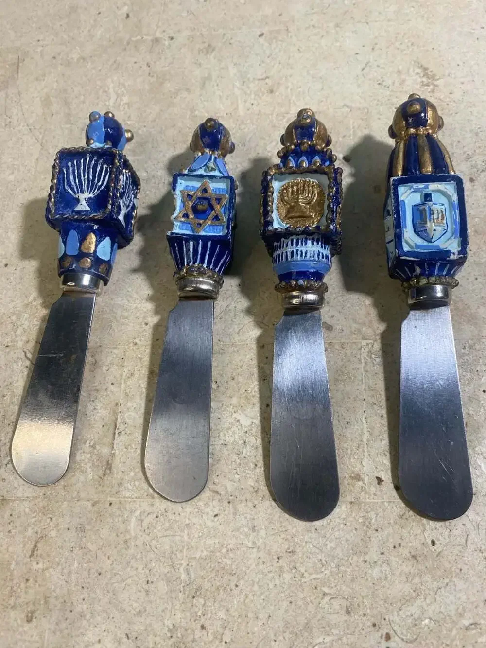 Cardinal Inc. Hanukkah Themed Spreader Knife Set, 4-Piece